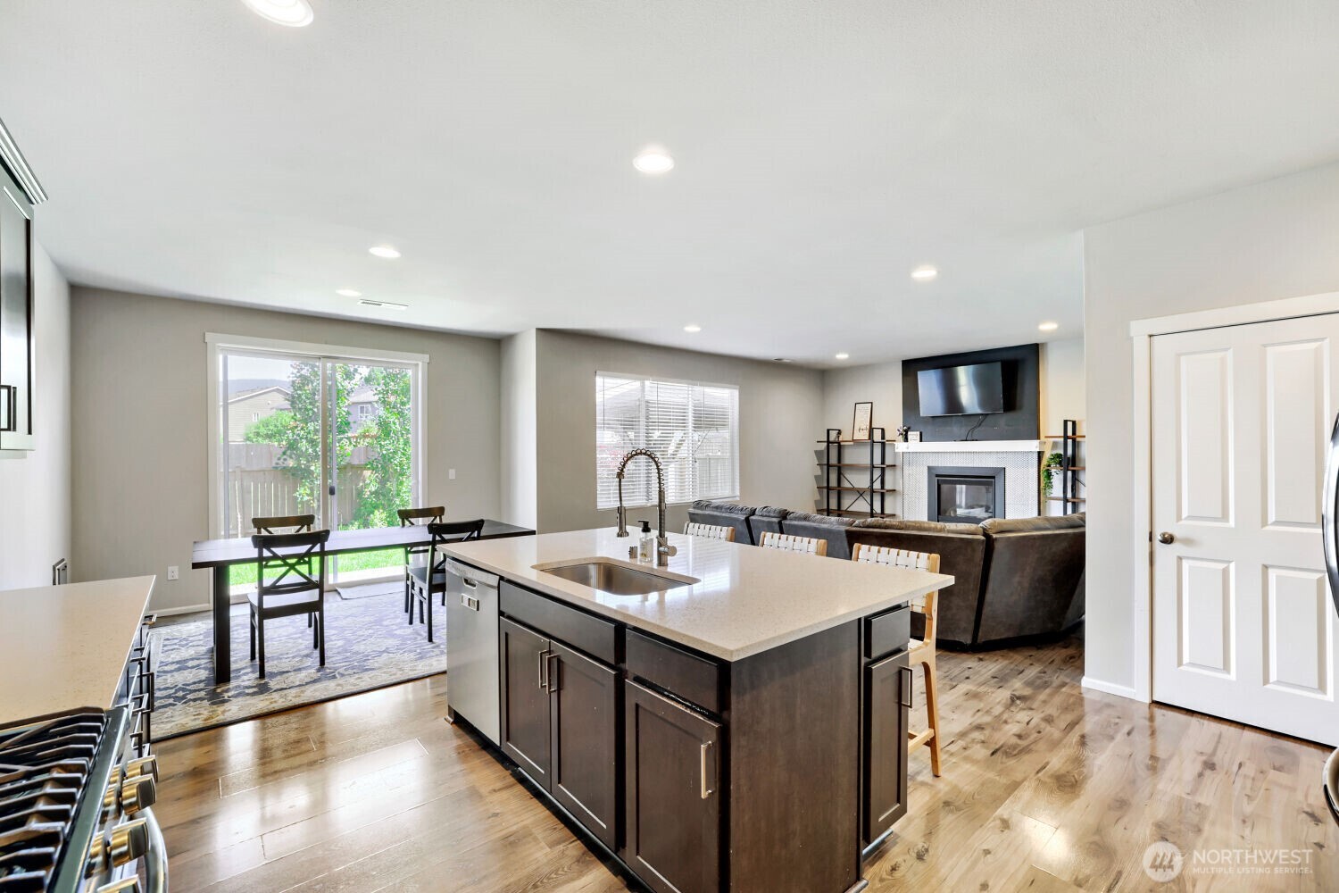 17705 Maple Street Property Photo 11
