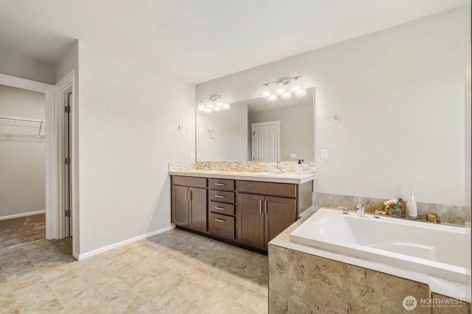 17705 Maple Street Property Photo 16