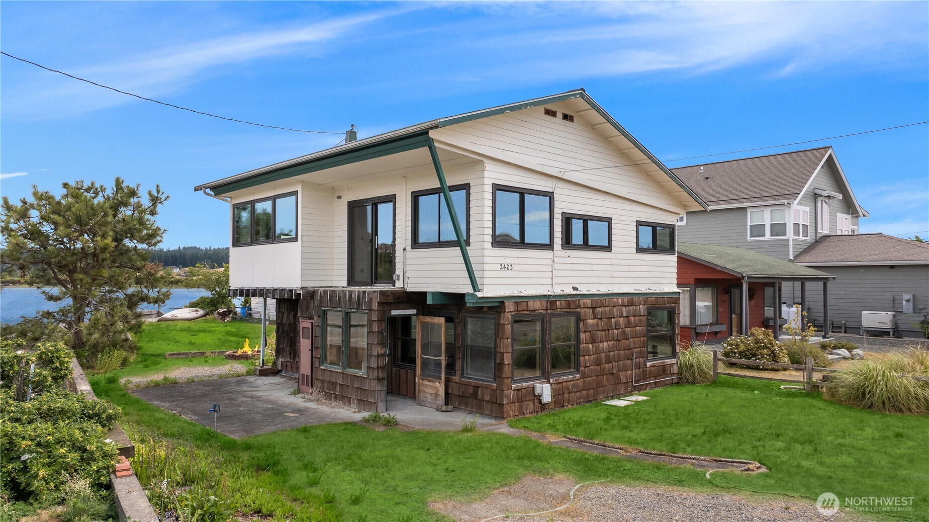2403 Sunlight Beach Road Property Photo 1