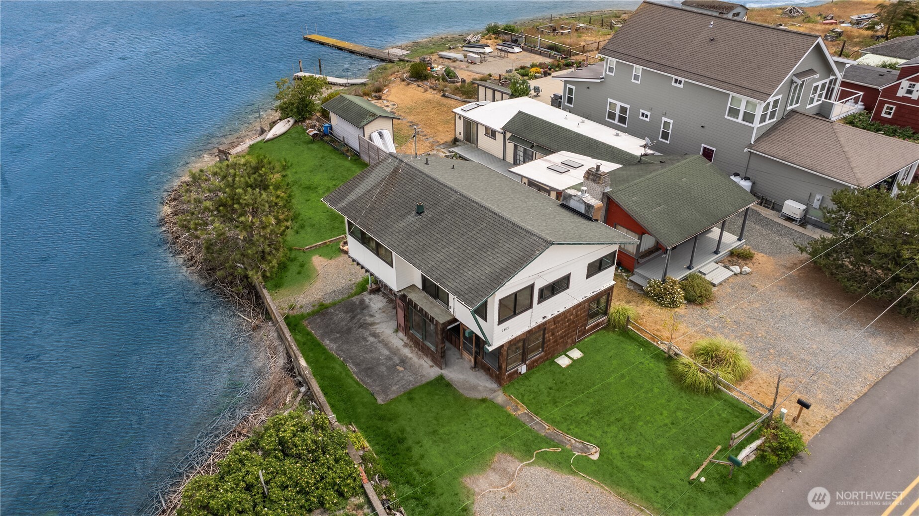 2403 Sunlight Beach Road Property Photo 6