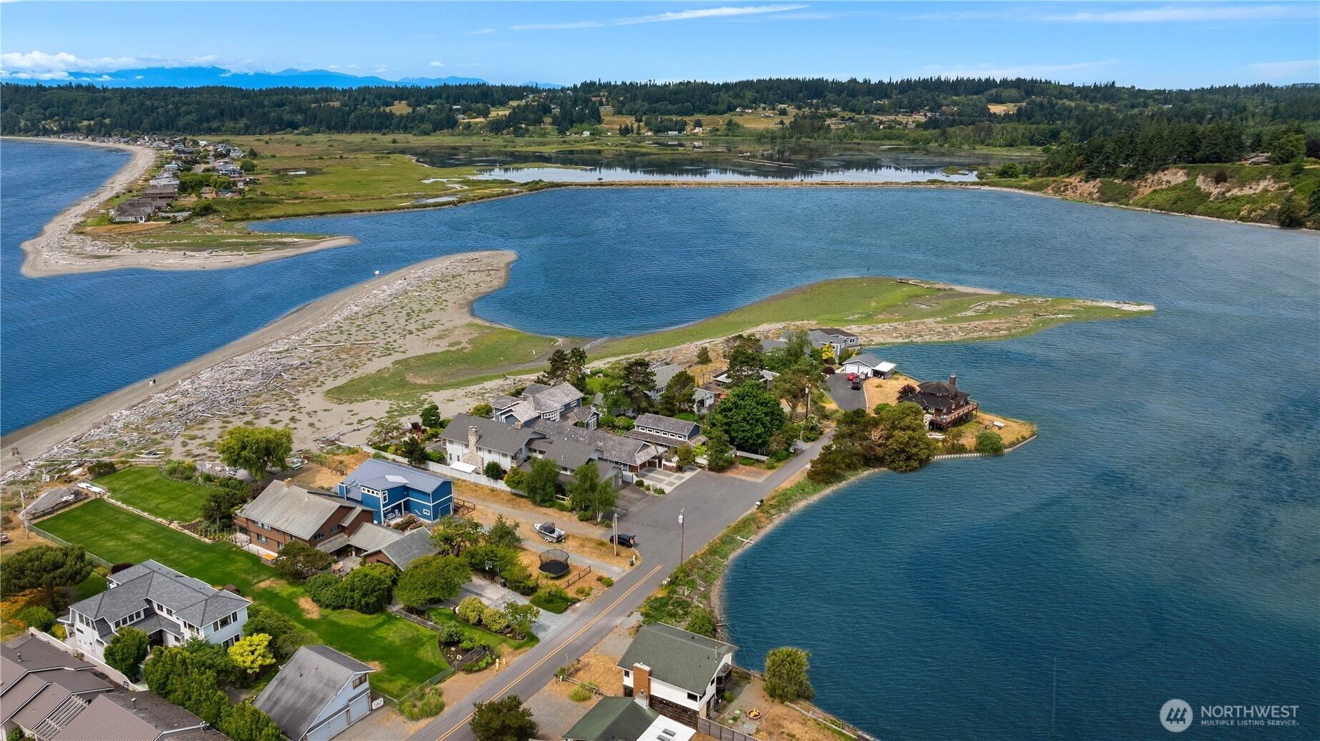2403 Sunlight Beach Road Property Photo 9