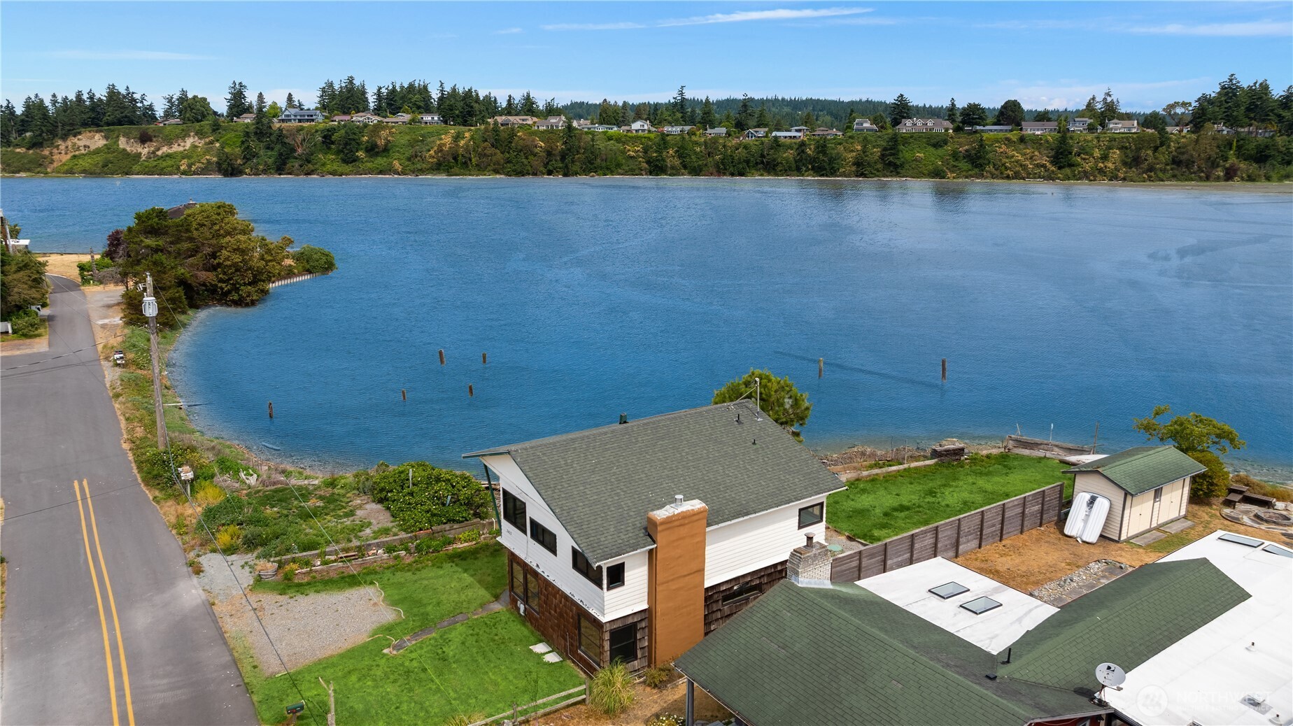 2403 Sunlight Beach Road Property Photo 18
