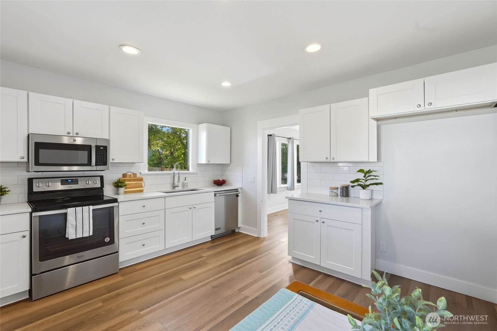 1608 Cedar Street Property Photo 7