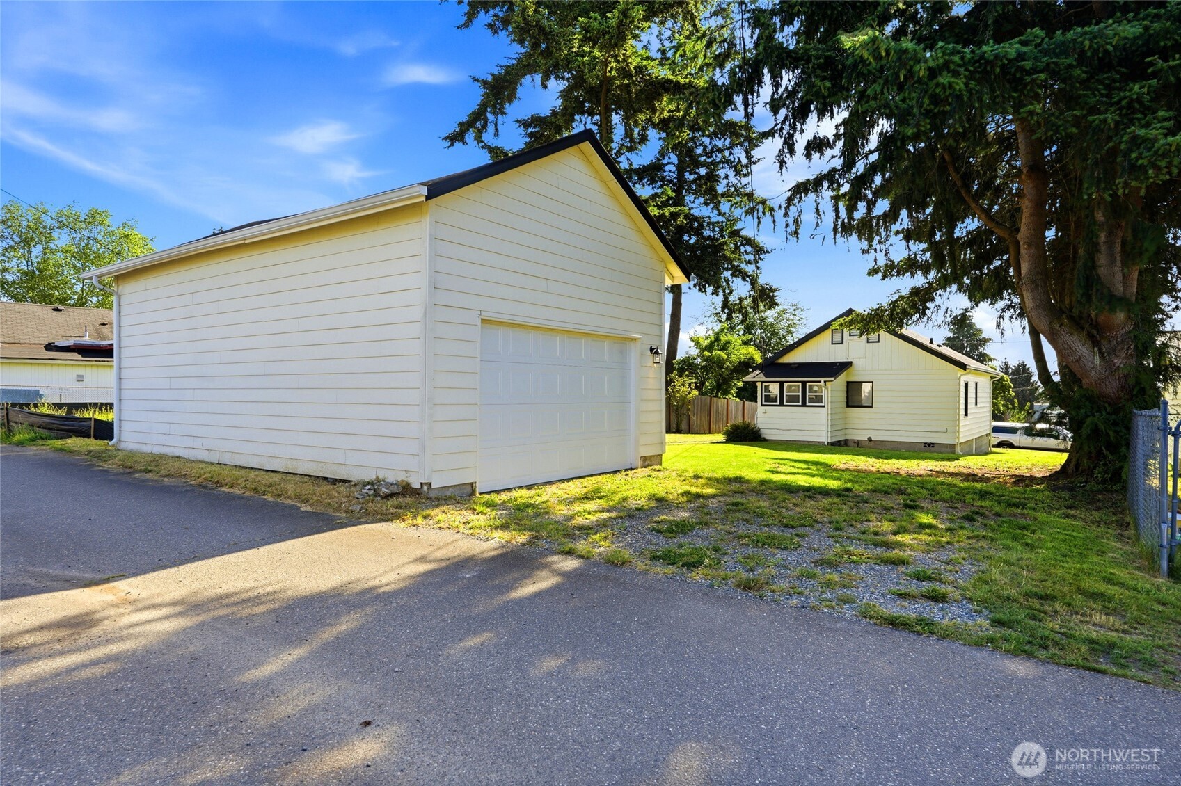 1608 Cedar Street Property Photo 23