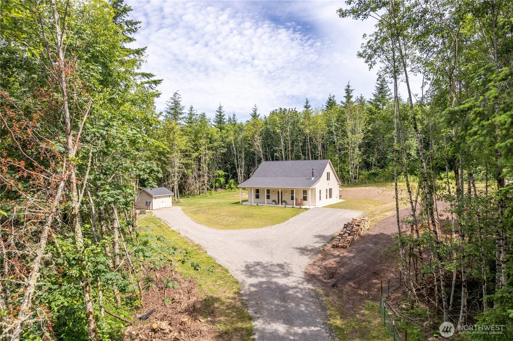 1013 N Bodine Road Property Photo 1