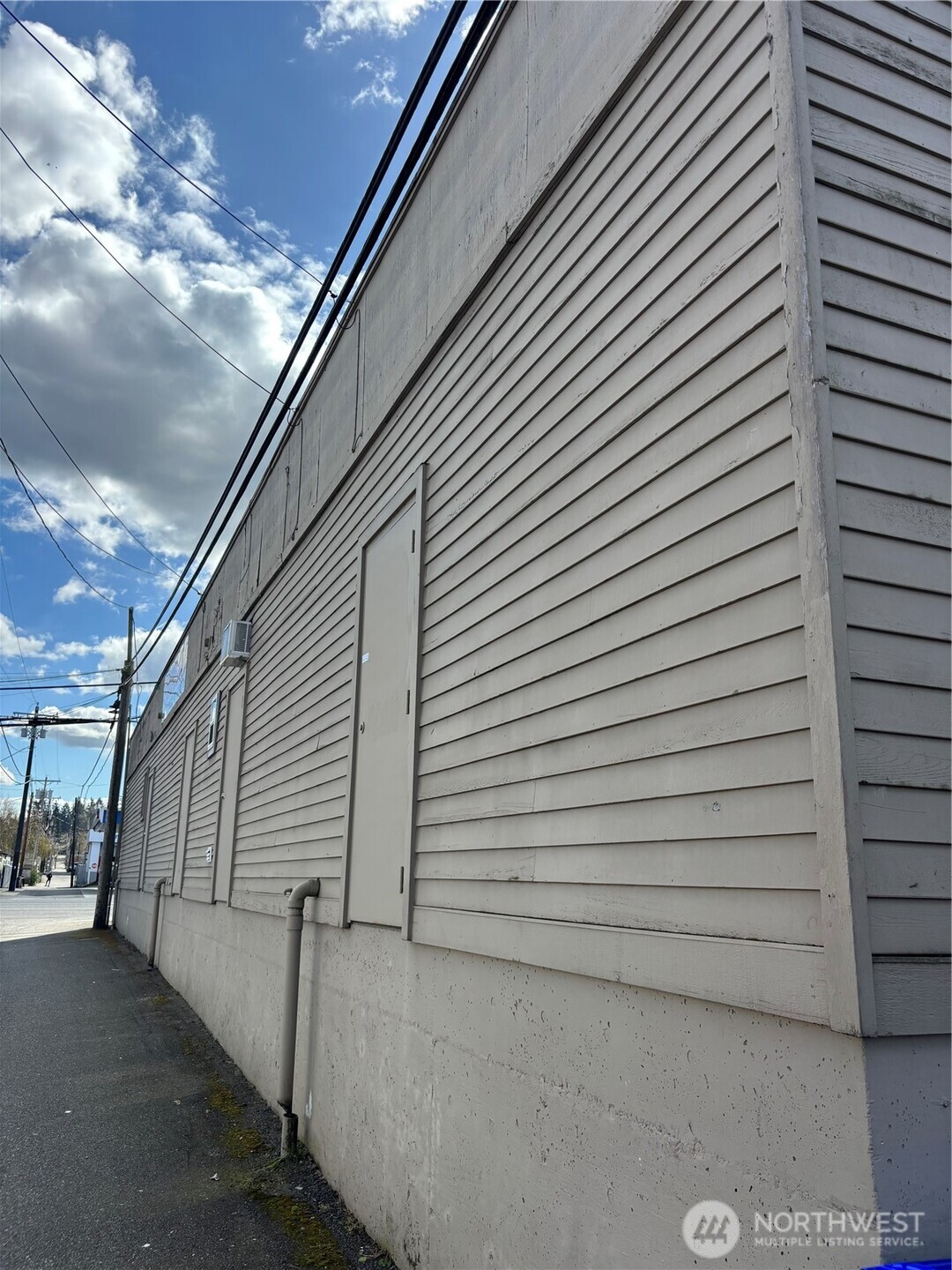 4027 Rucker Ave Property Photo 9
