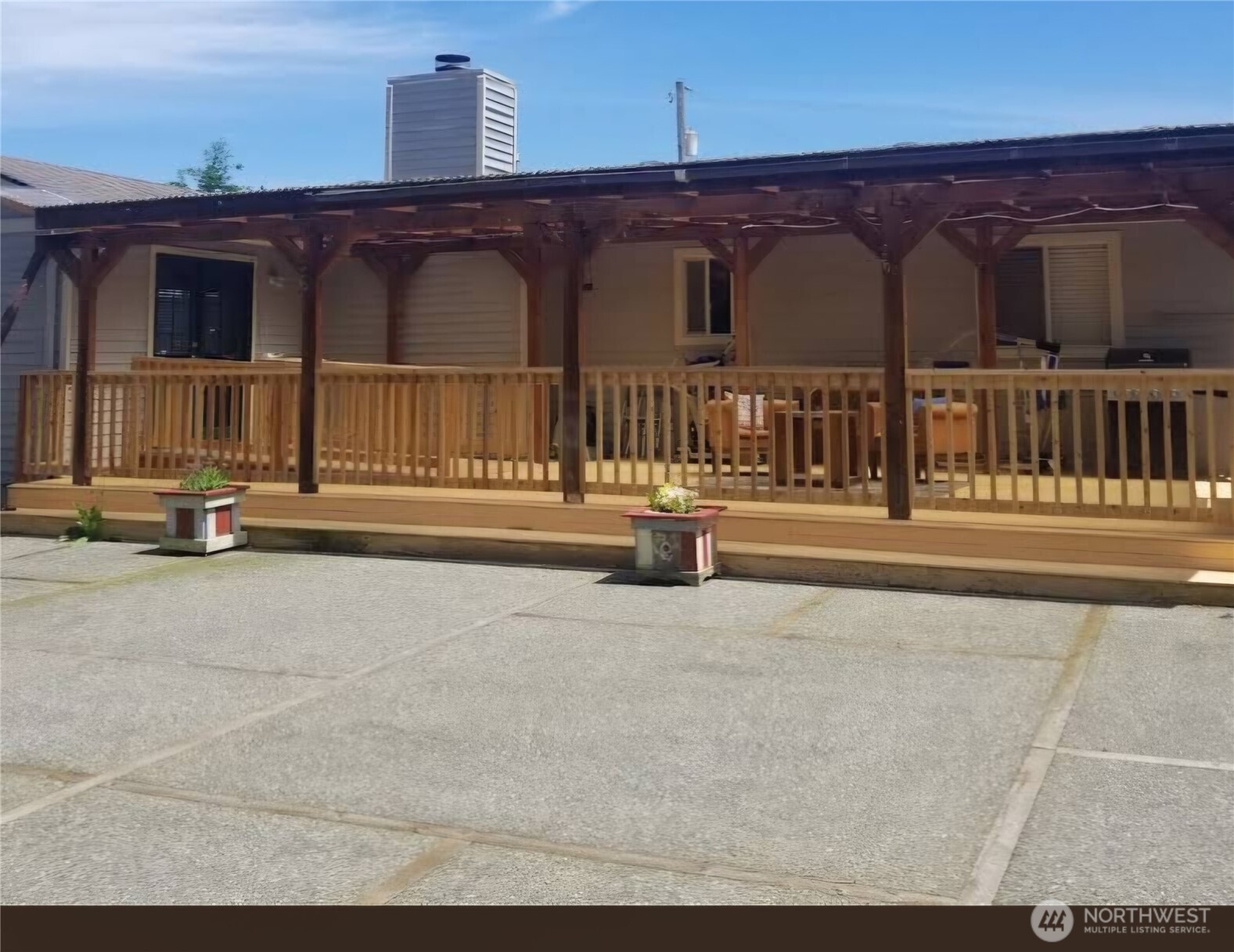 2540385 Property Photo 1