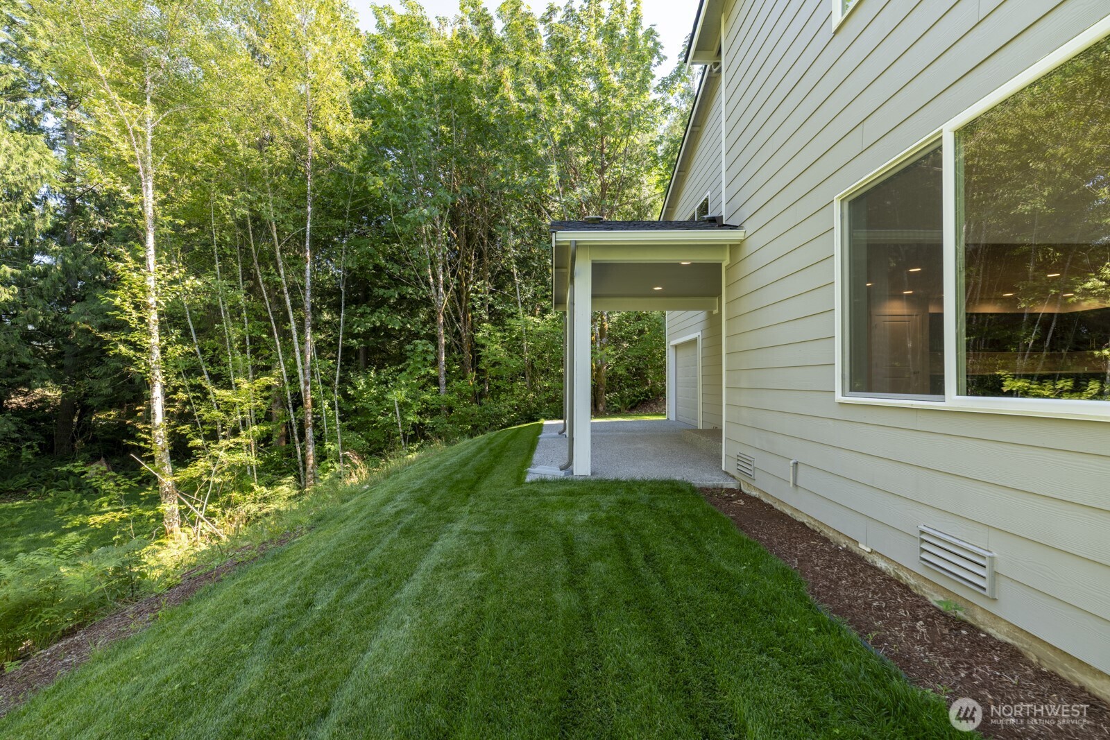 8701 Trillium Lane Property Photo 3