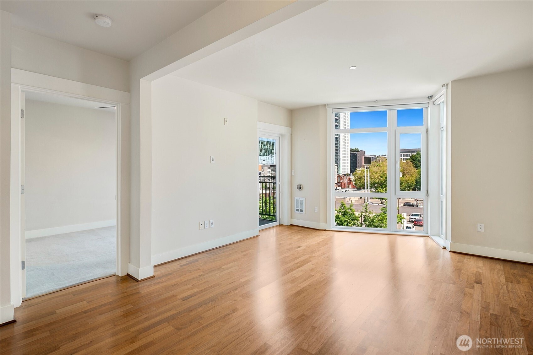 699 John Street 416 Property Photo 9