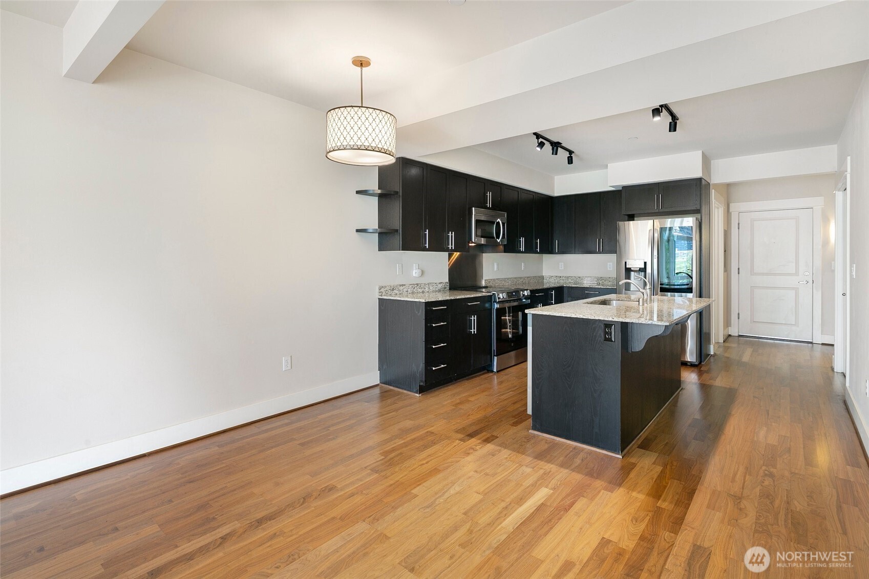 699 John Street 416 Property Photo 11
