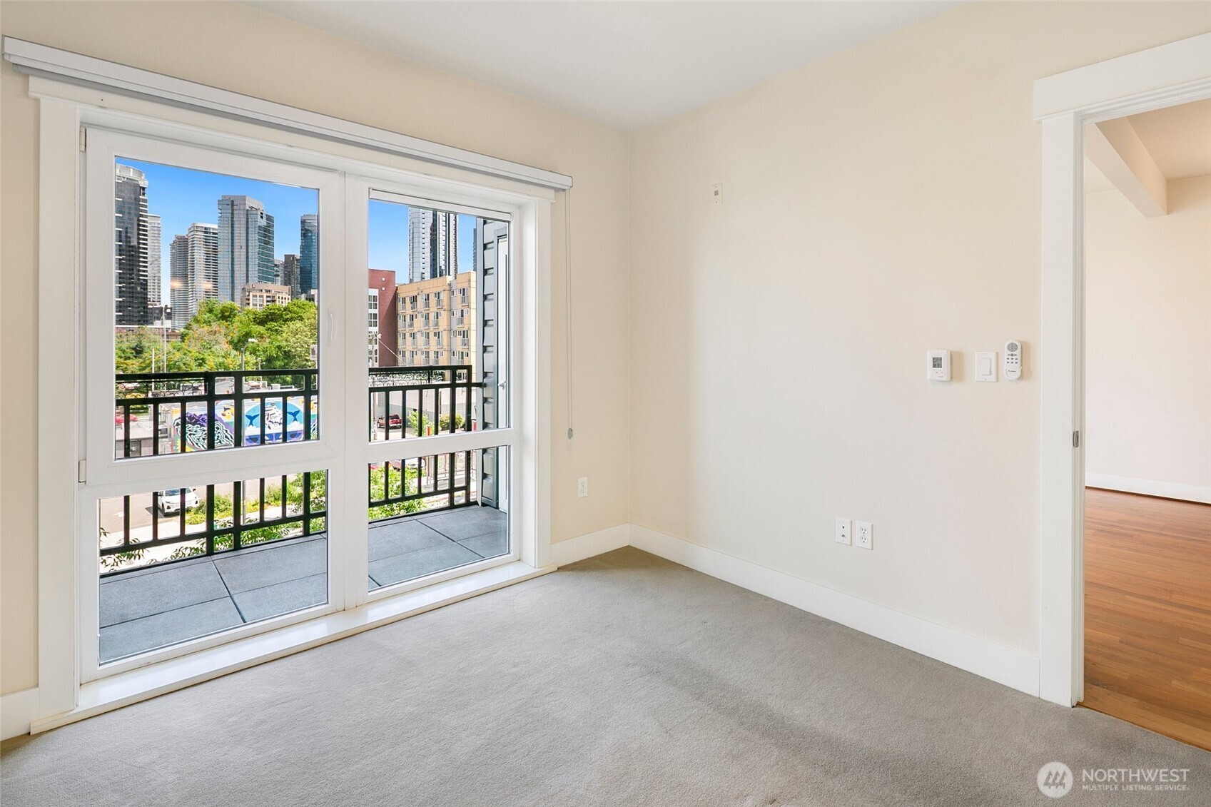699 John Street 416 Property Photo 18