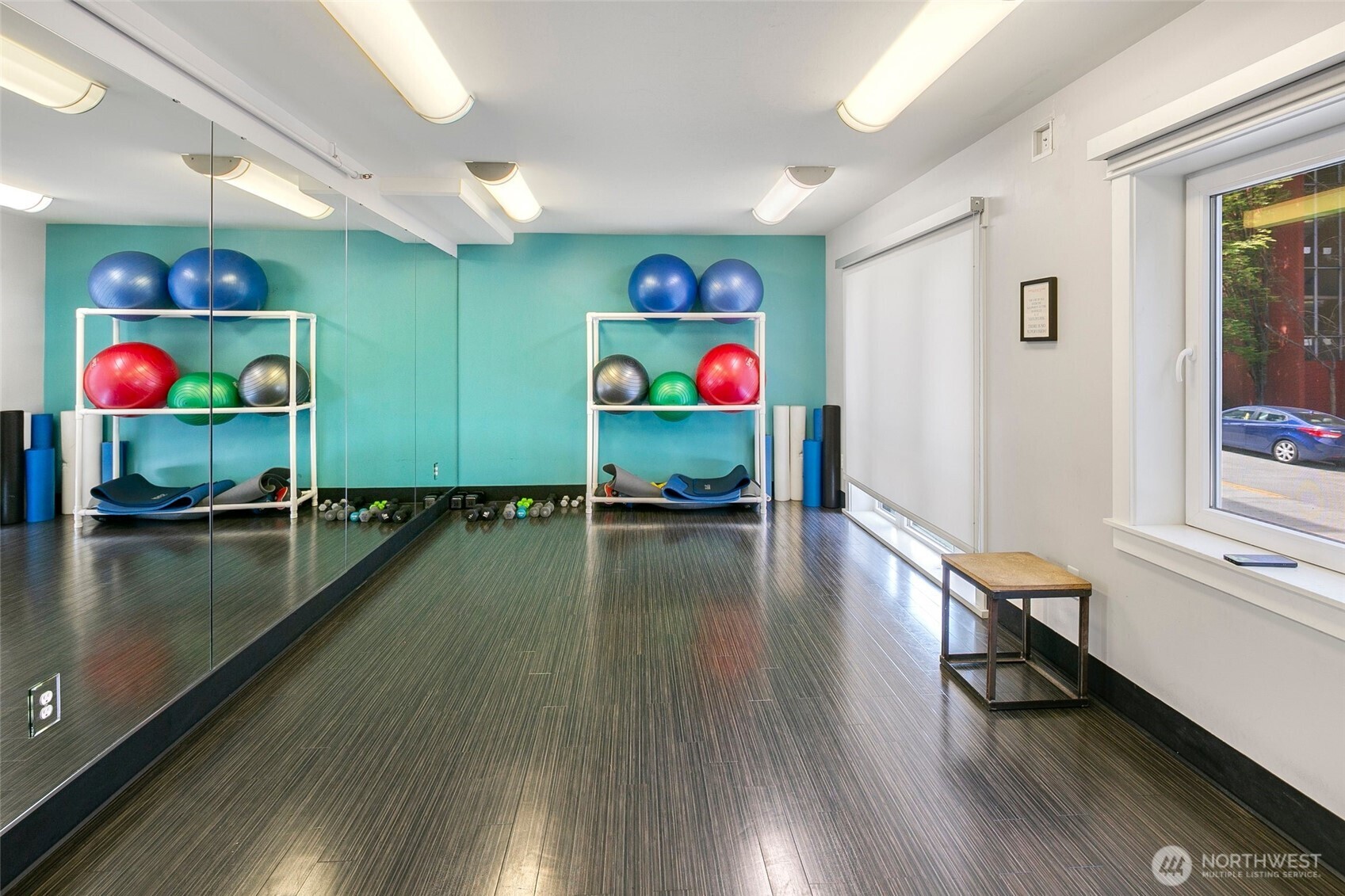 699 John Street 416 Property Photo 27