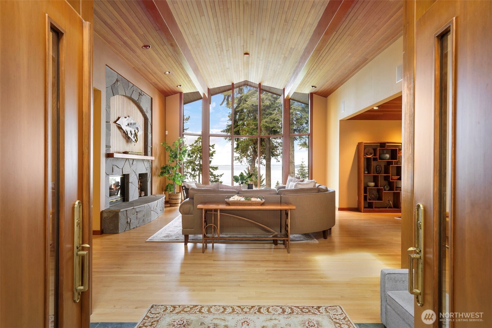 43 Nantucket Place Property Photo 4