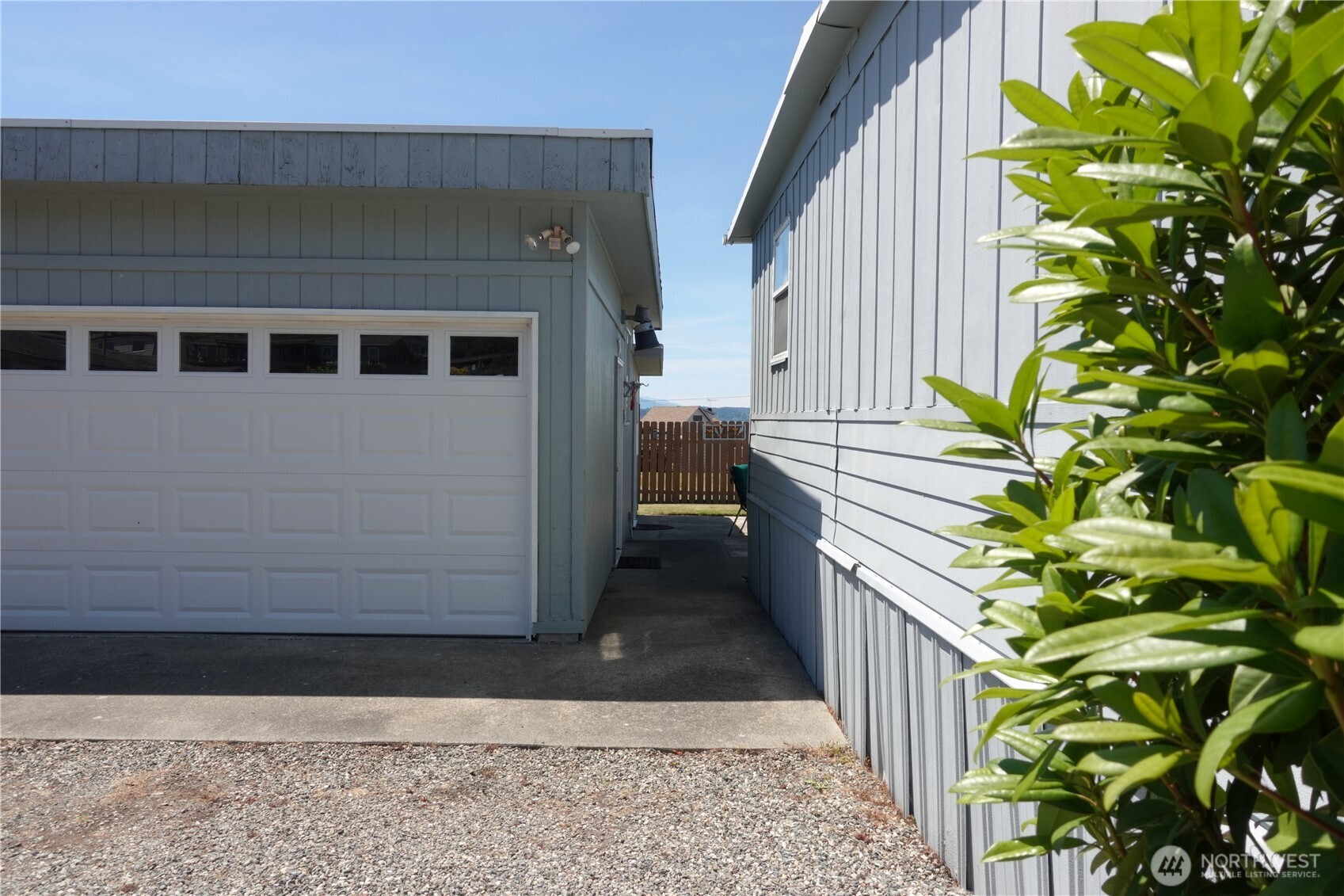 4880 Magellan Drive Property Photo 4