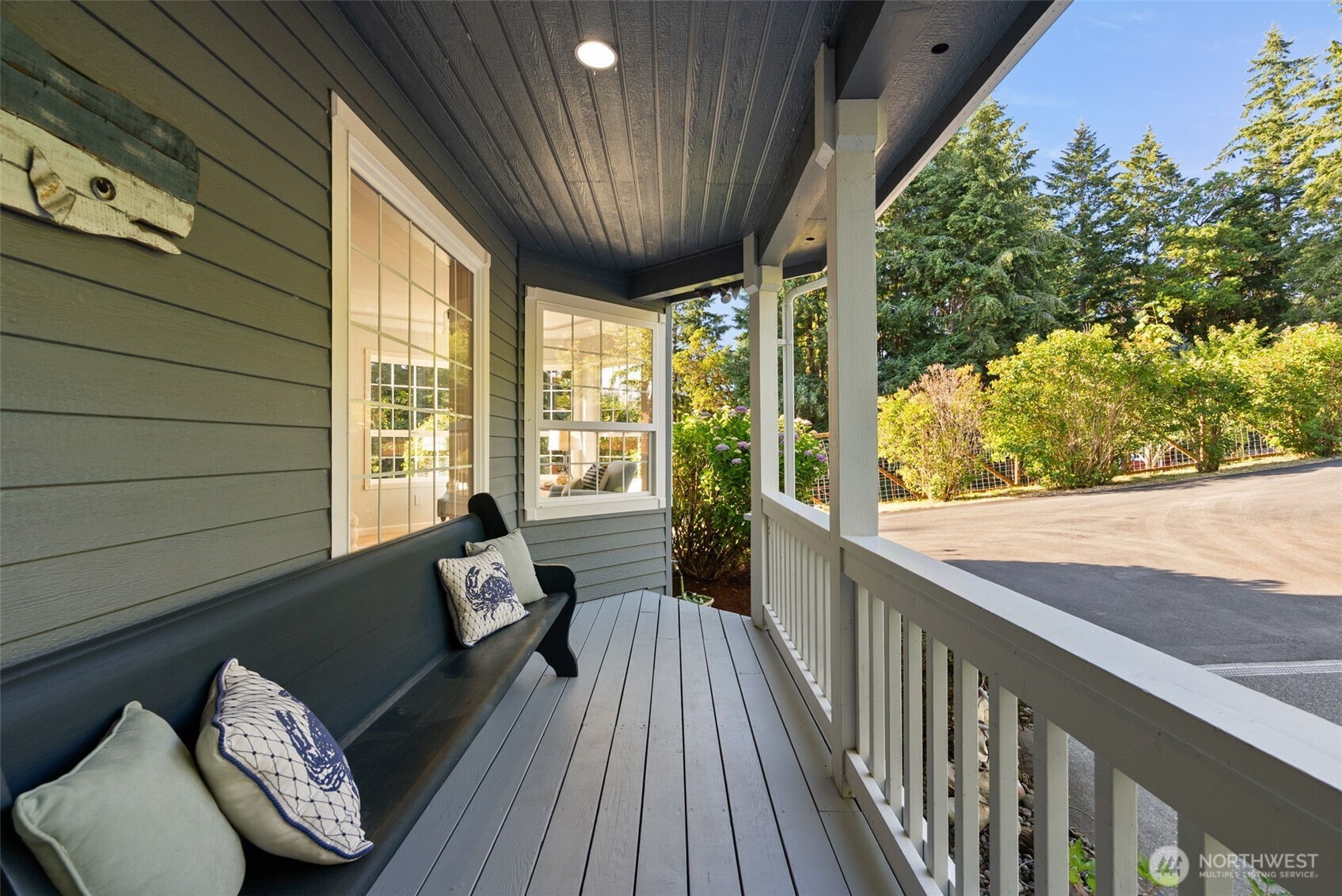 768 6th Avenue Property Photo 8