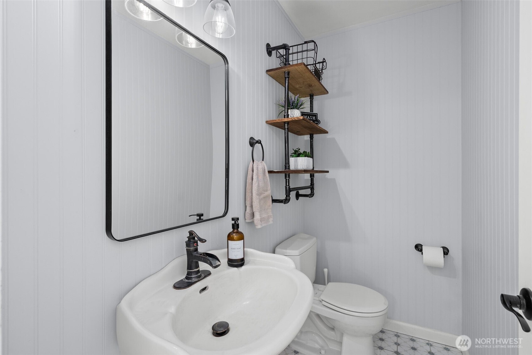 768 6th Avenue Property Photo 18