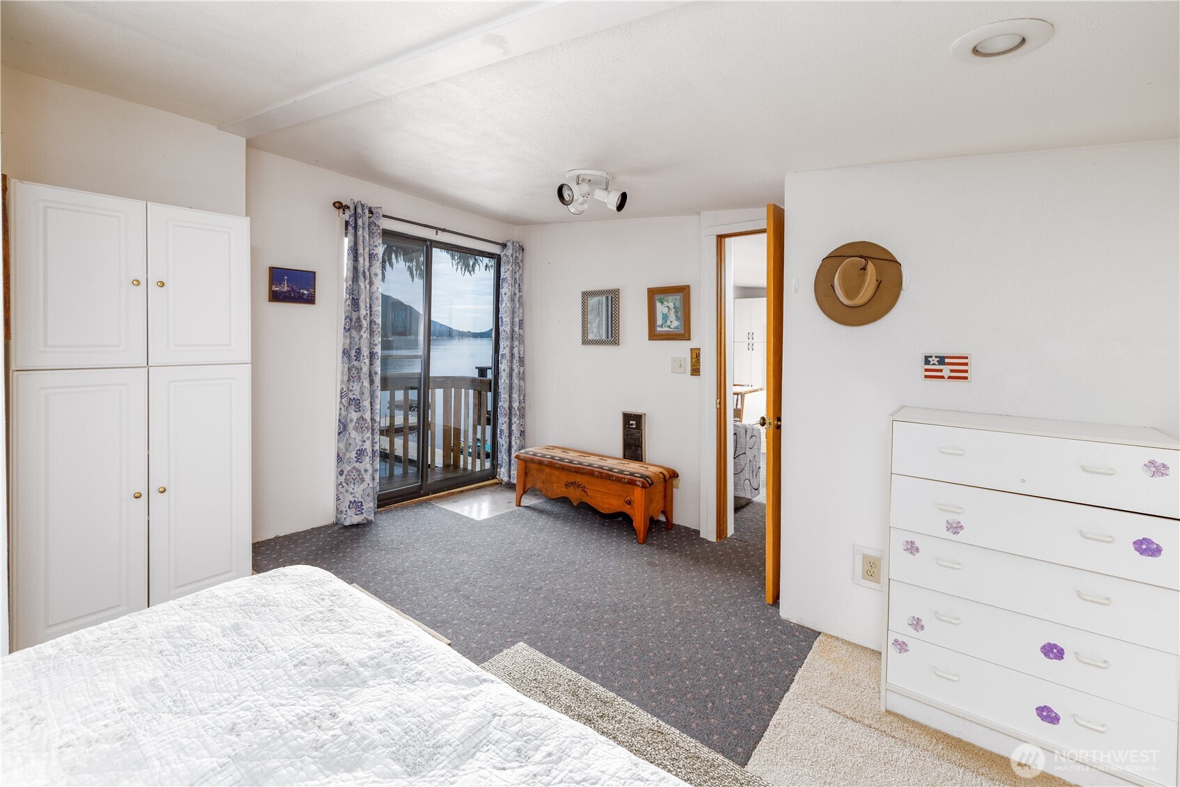 35030 North Shore Drive Property Photo 9