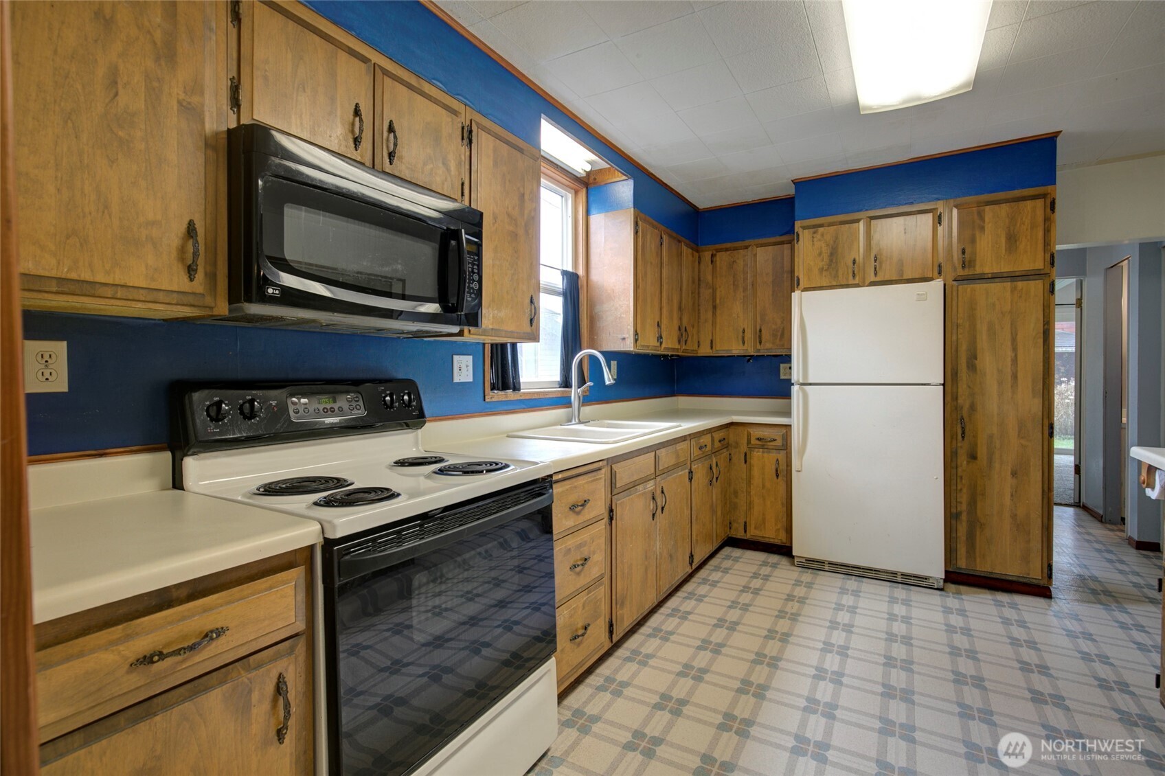 446 Eklund Avenue Property Photo 8