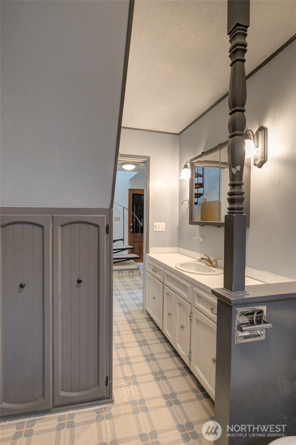 446 Eklund Avenue Property Photo 14