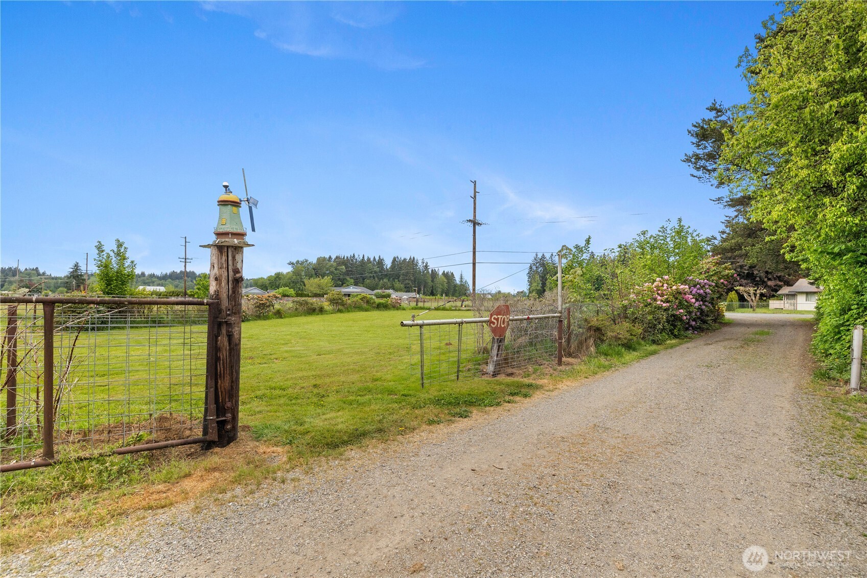 16610 100th Street Property Photo 3