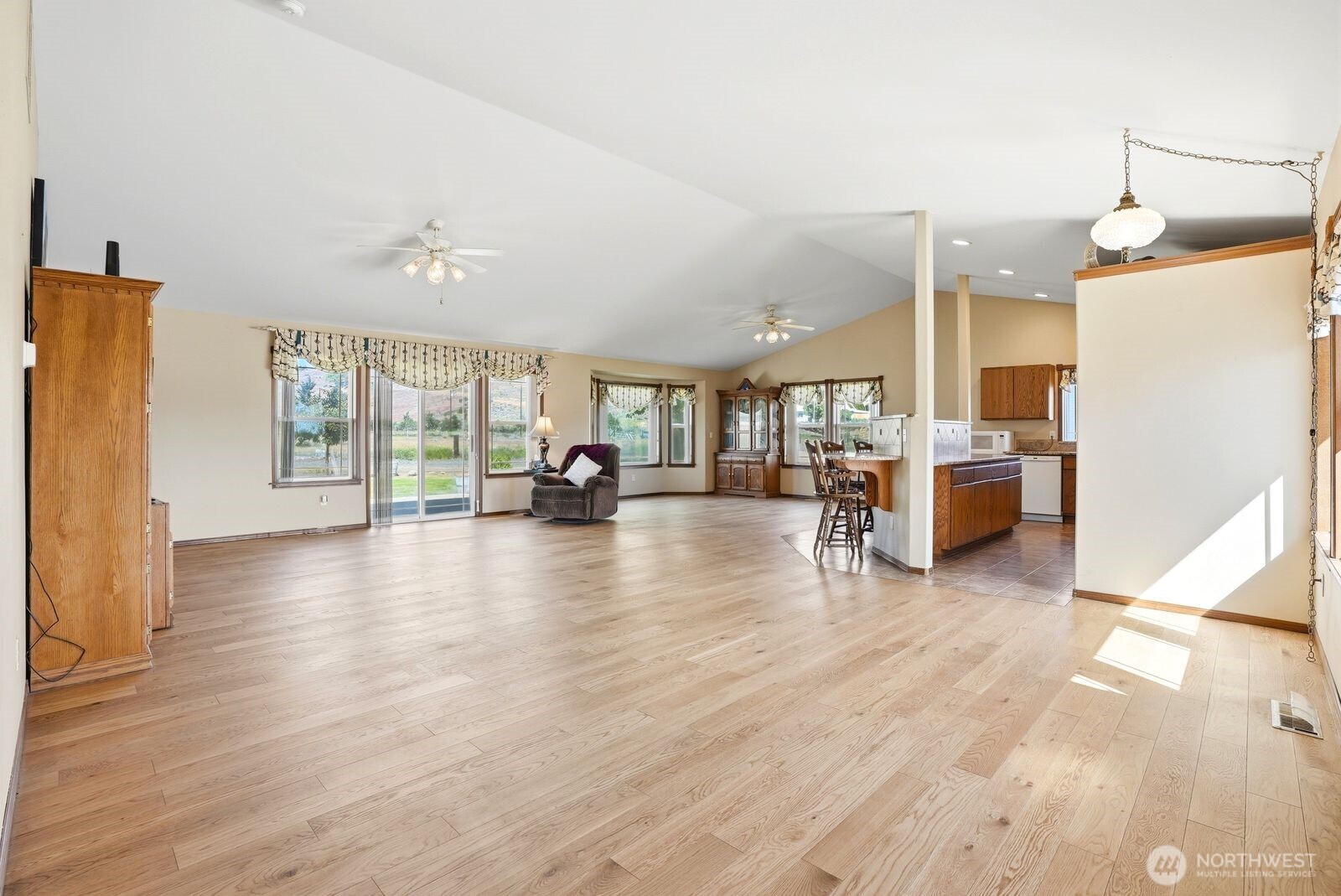 15180 Cottonwood Canyon Road Property Photo 6