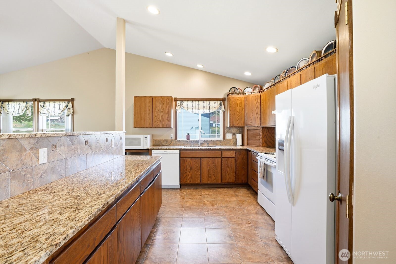15180 Cottonwood Canyon Road Property Photo 9