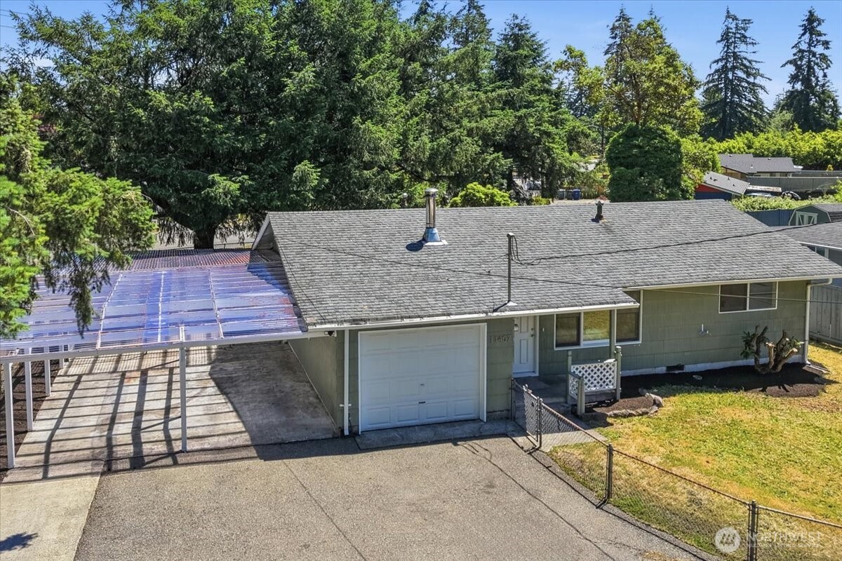 11407 Farwest Drive Property Photo 2