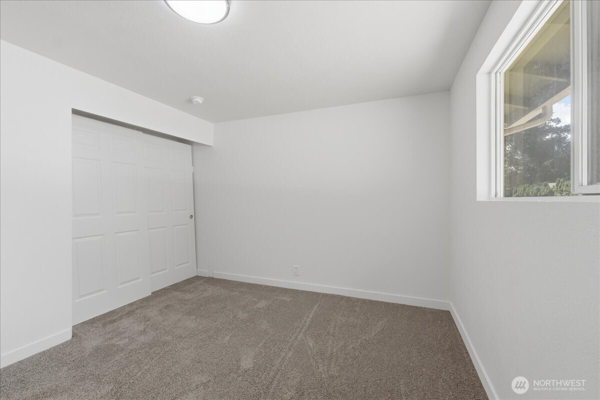11407 Farwest Drive Property Photo 18