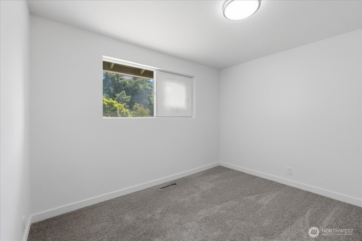 11407 Farwest Drive Property Photo 20