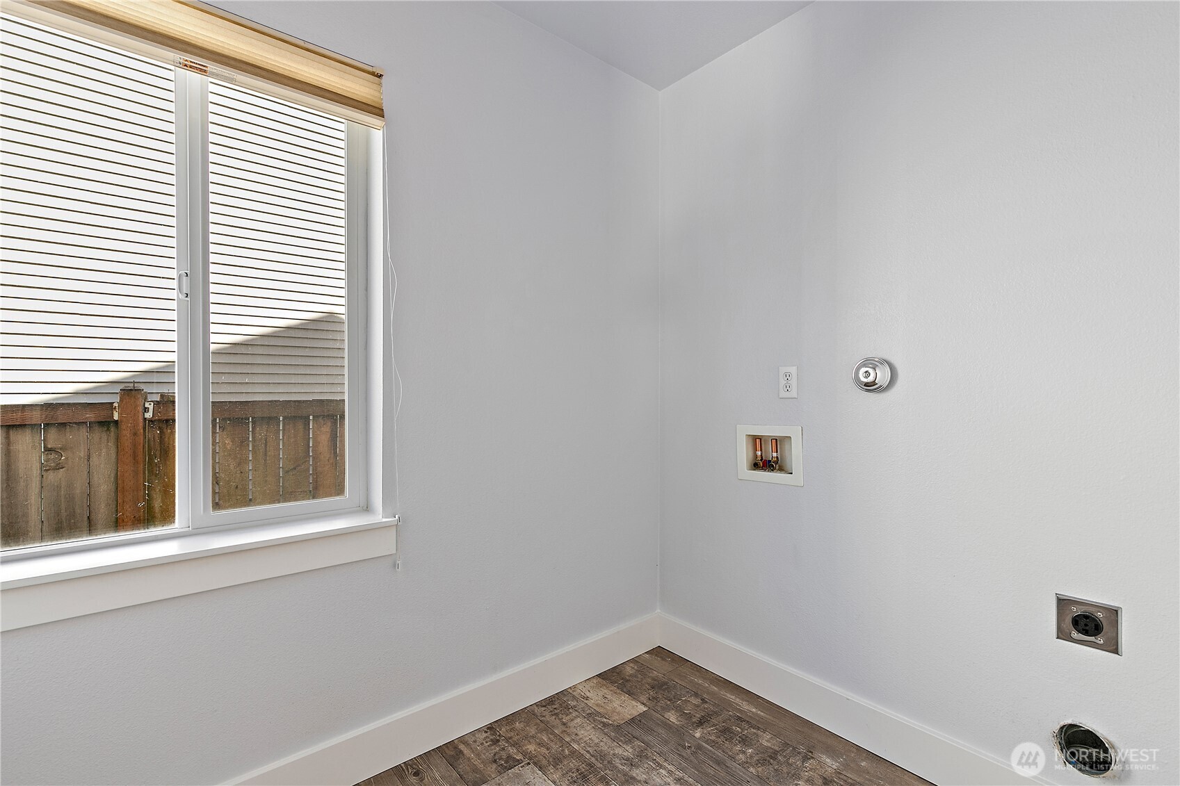 8412 205th Street Ct Property Photo 9