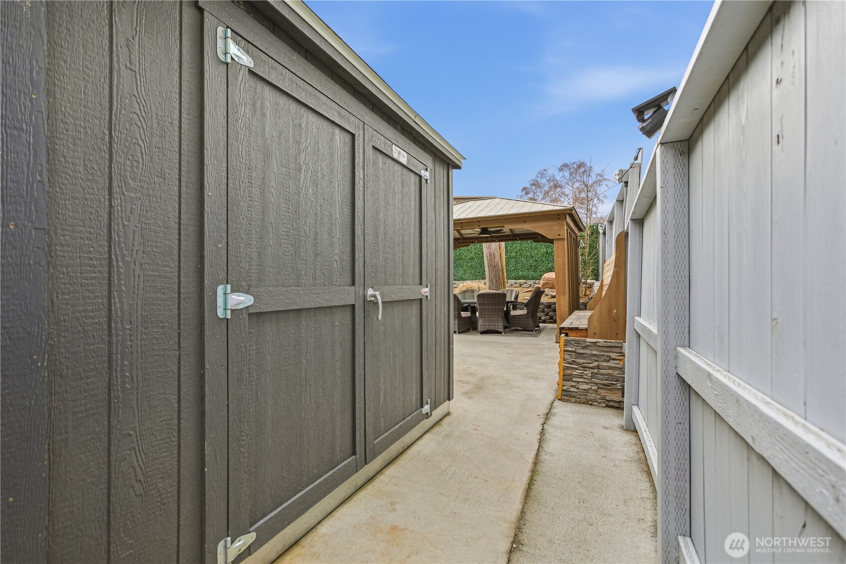 578 Sw Section Property Photo 29
