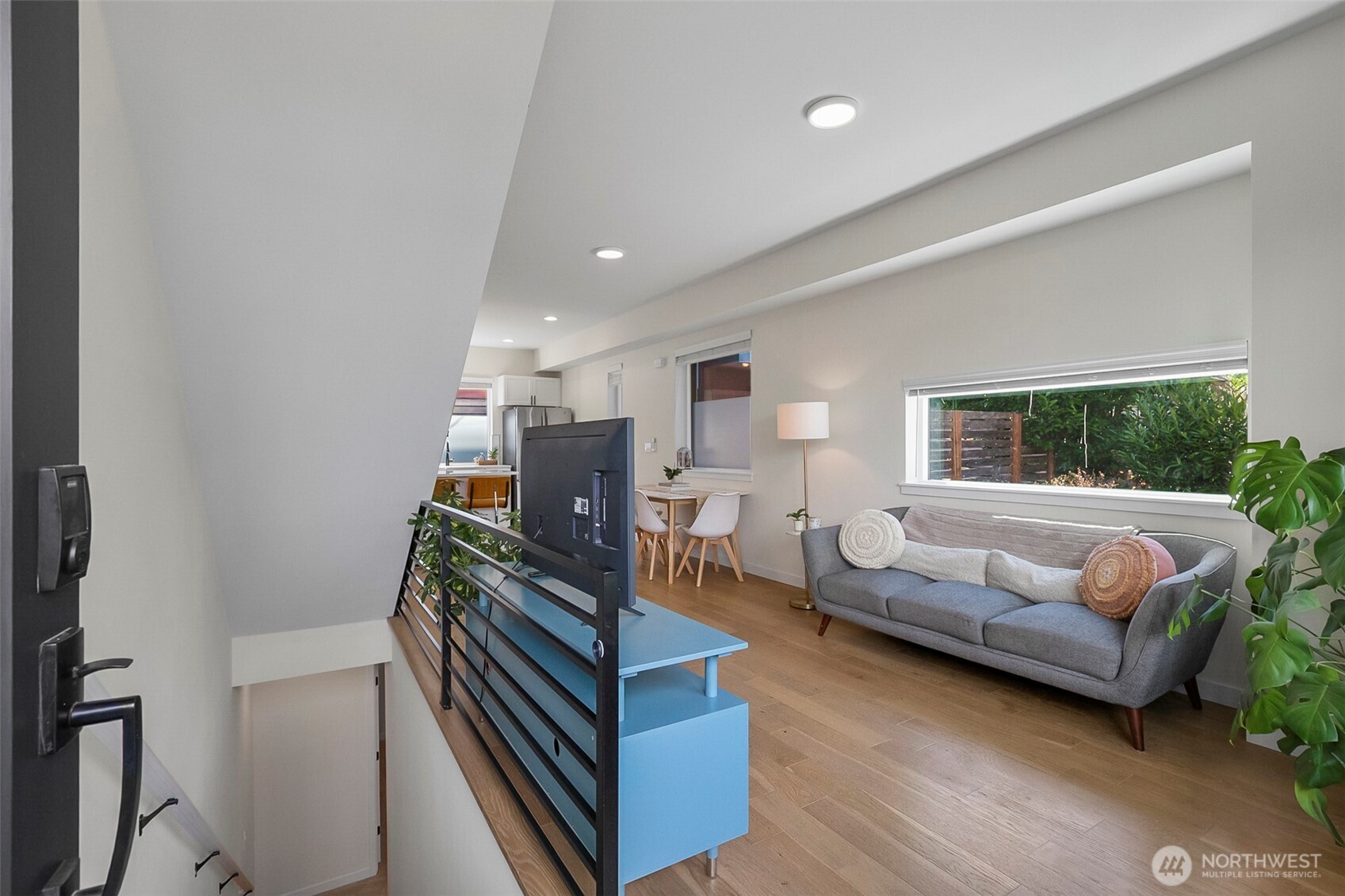 5244 Brooklyn Avenue A Property Photo 2