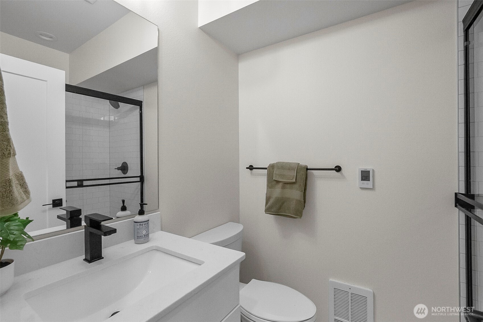 5244 Brooklyn Avenue A Property Photo 12