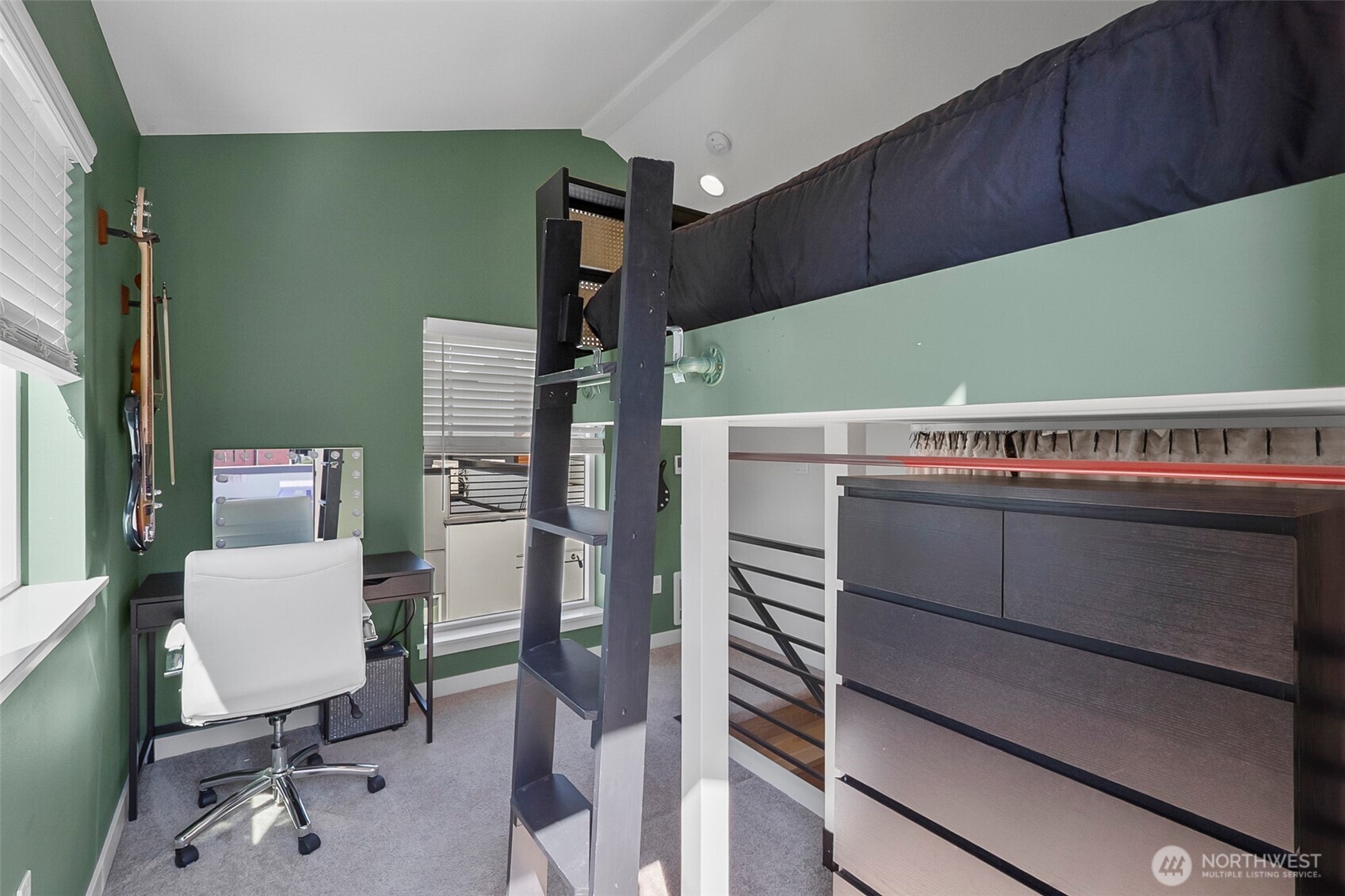 5244 Brooklyn Avenue A Property Photo 21