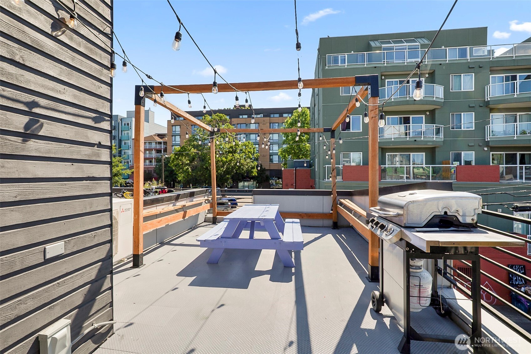 5244 Brooklyn Avenue A Property Photo 23