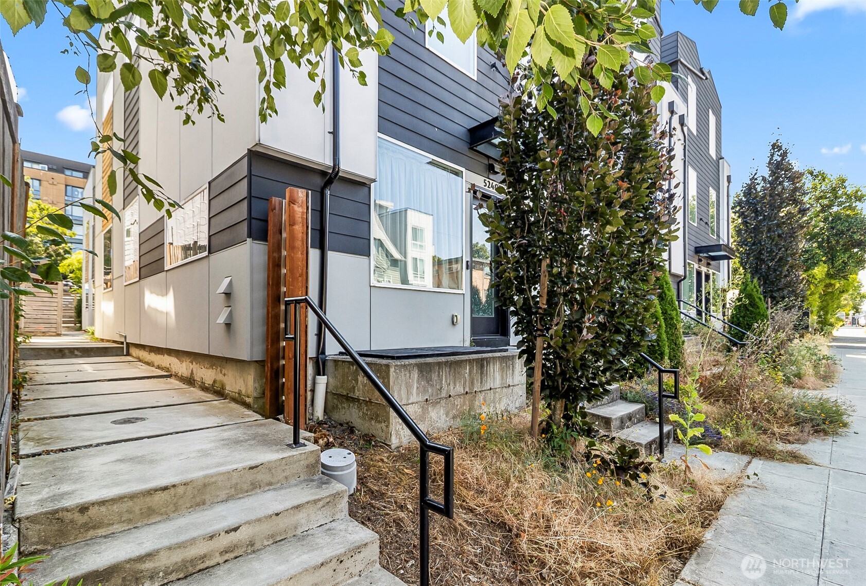 5244 Brooklyn Avenue A Property Photo 26
