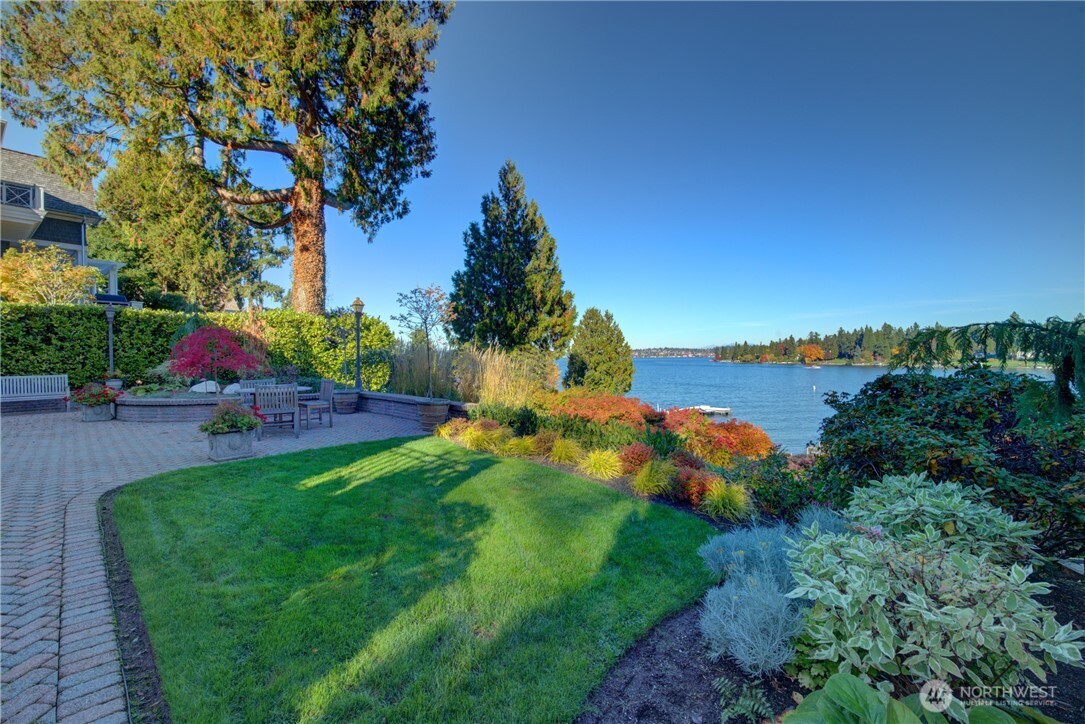3608 Evergreen Point Road Property Photo 4