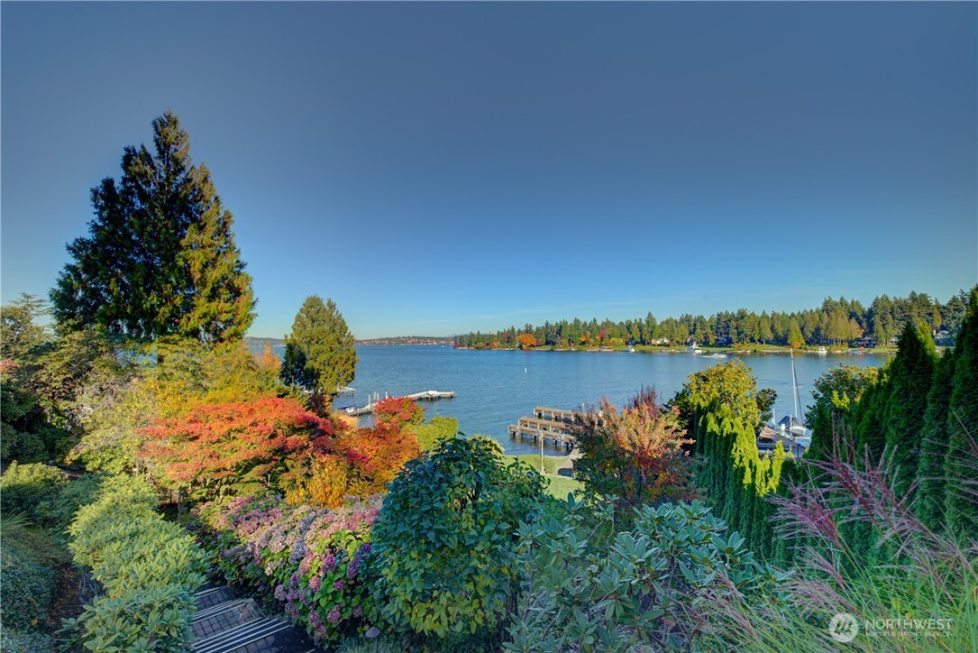 3608 Evergreen Point Road Property Photo 6