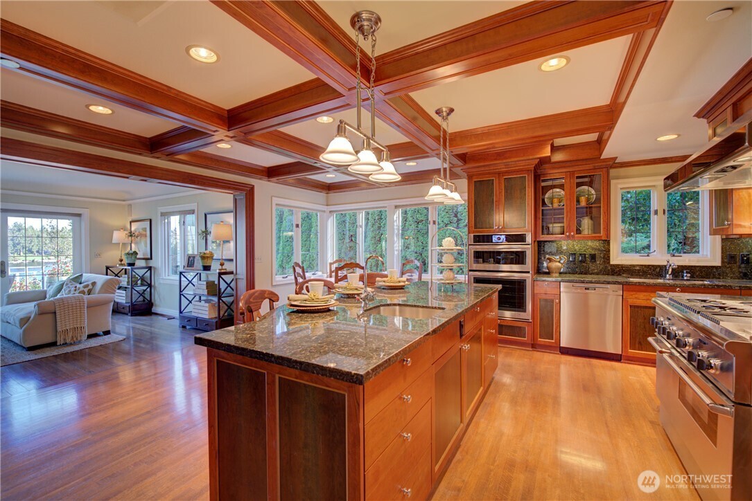 3608 Evergreen Point Road Property Photo 19