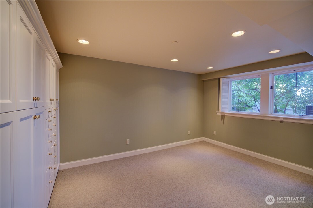 3608 Evergreen Point Road Property Photo 24