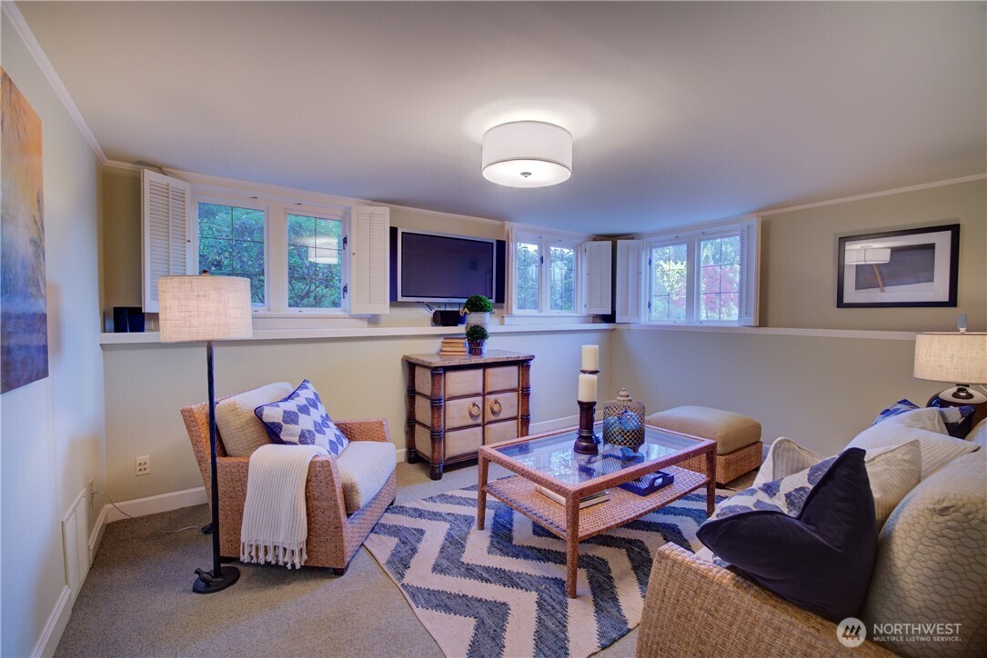 3608 Evergreen Point Road Property Photo 26