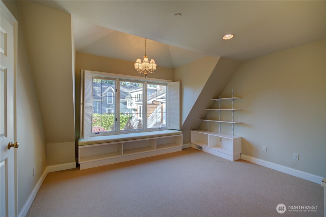 3608 Evergreen Point Road Property Photo 30