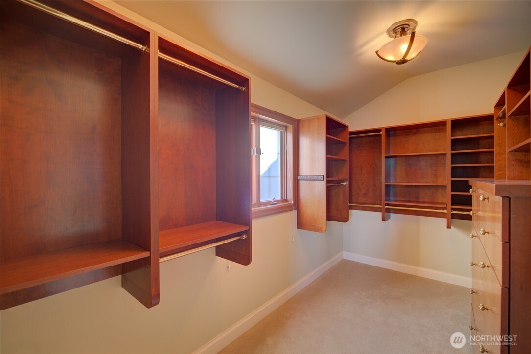 3608 Evergreen Point Road Property Photo 34