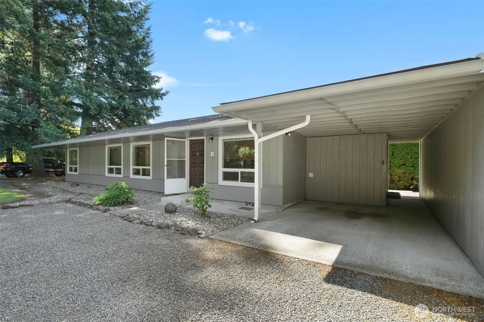 2623 Sandra Avenue Property Photo 4
