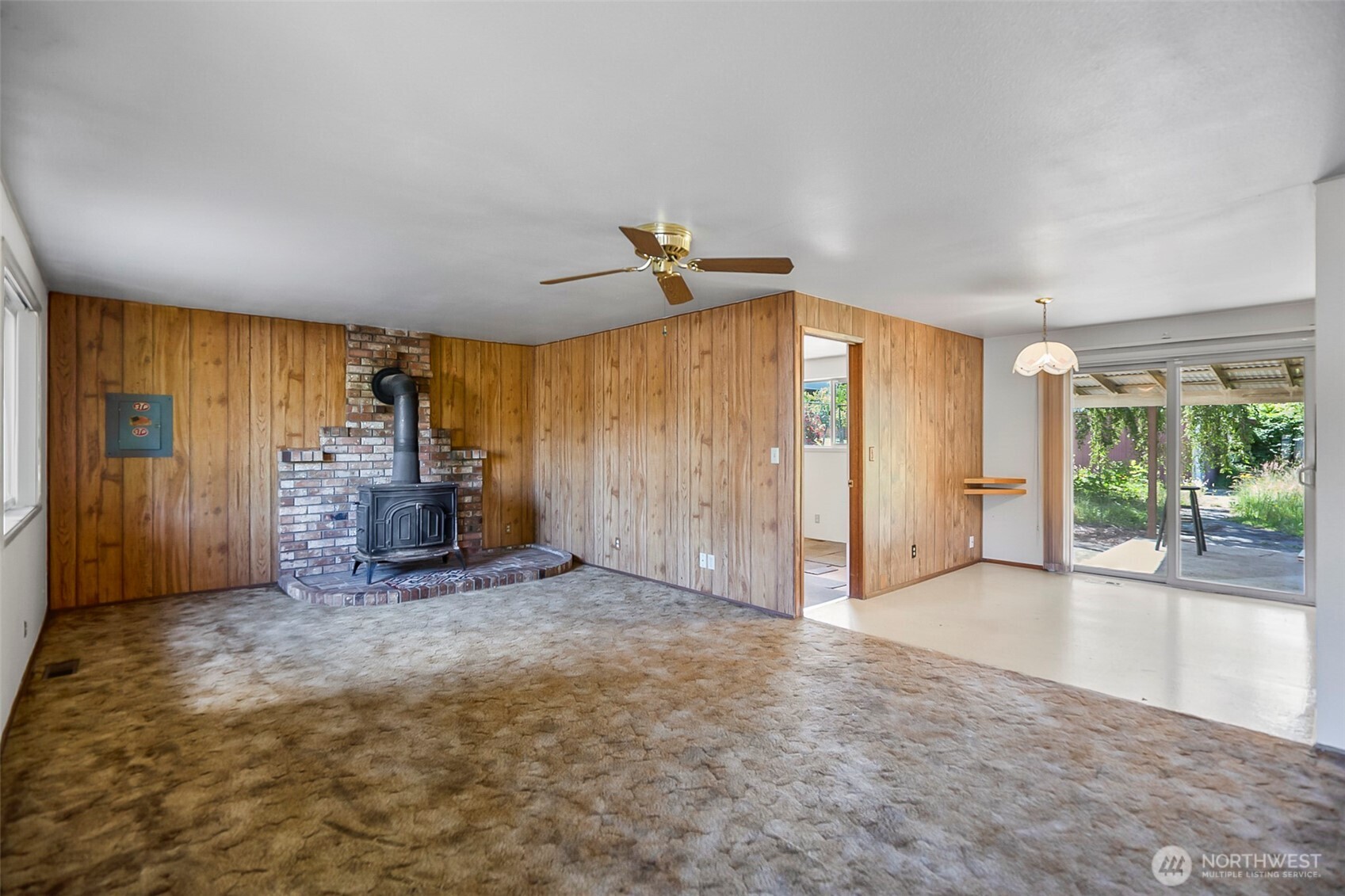 10520 20th Street Property Photo 5