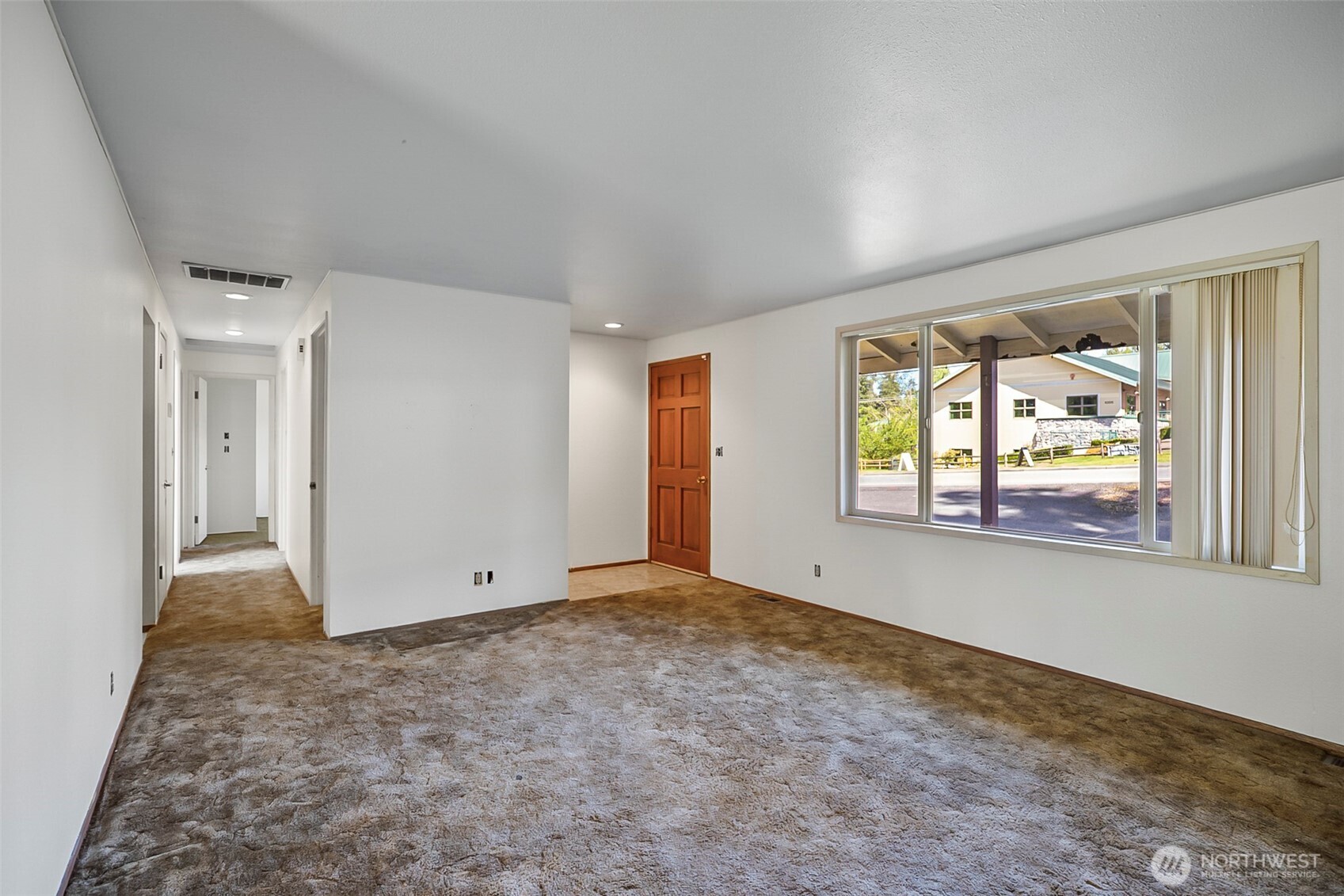 10520 20th Street Property Photo 8