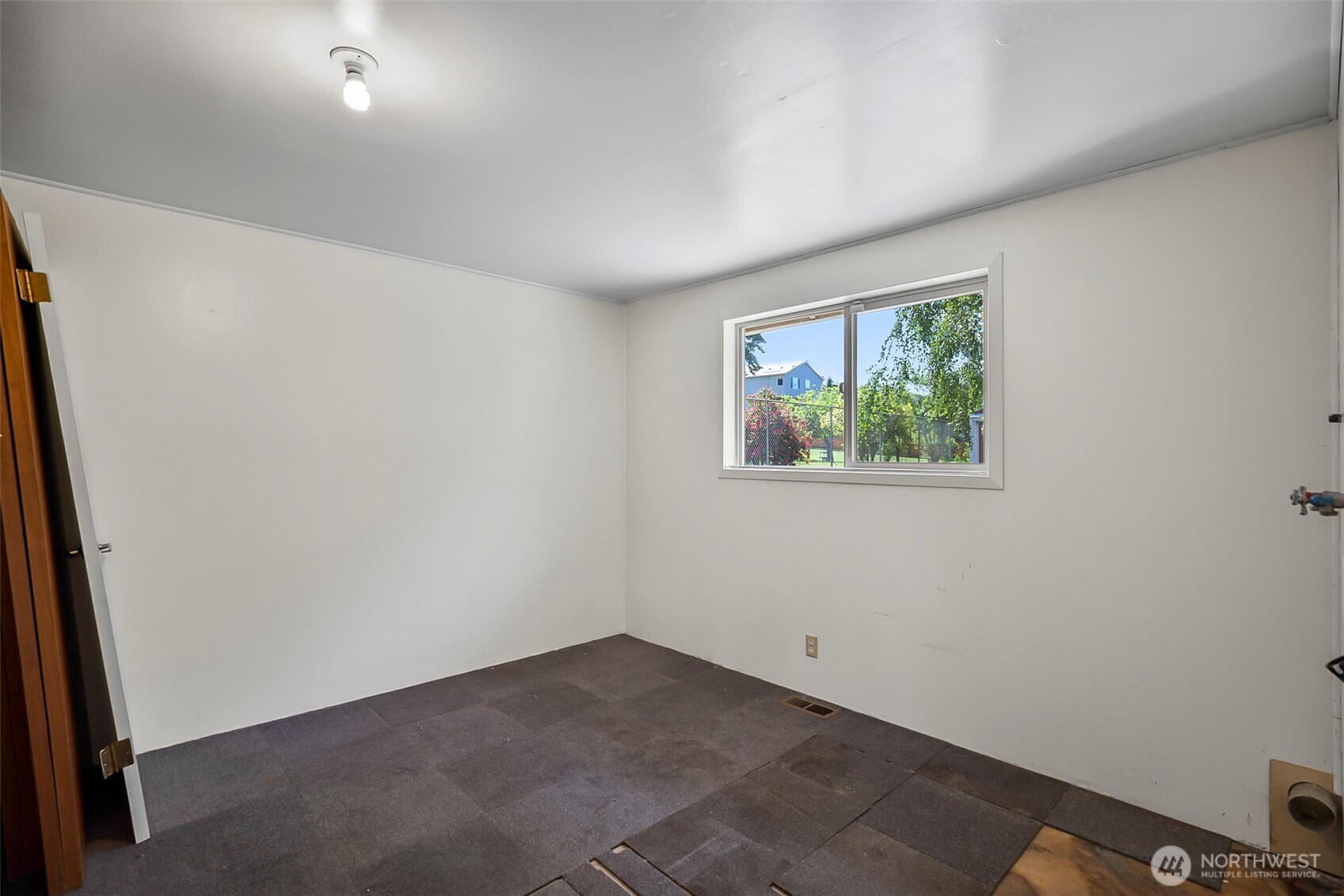 10520 20th Street Property Photo 9