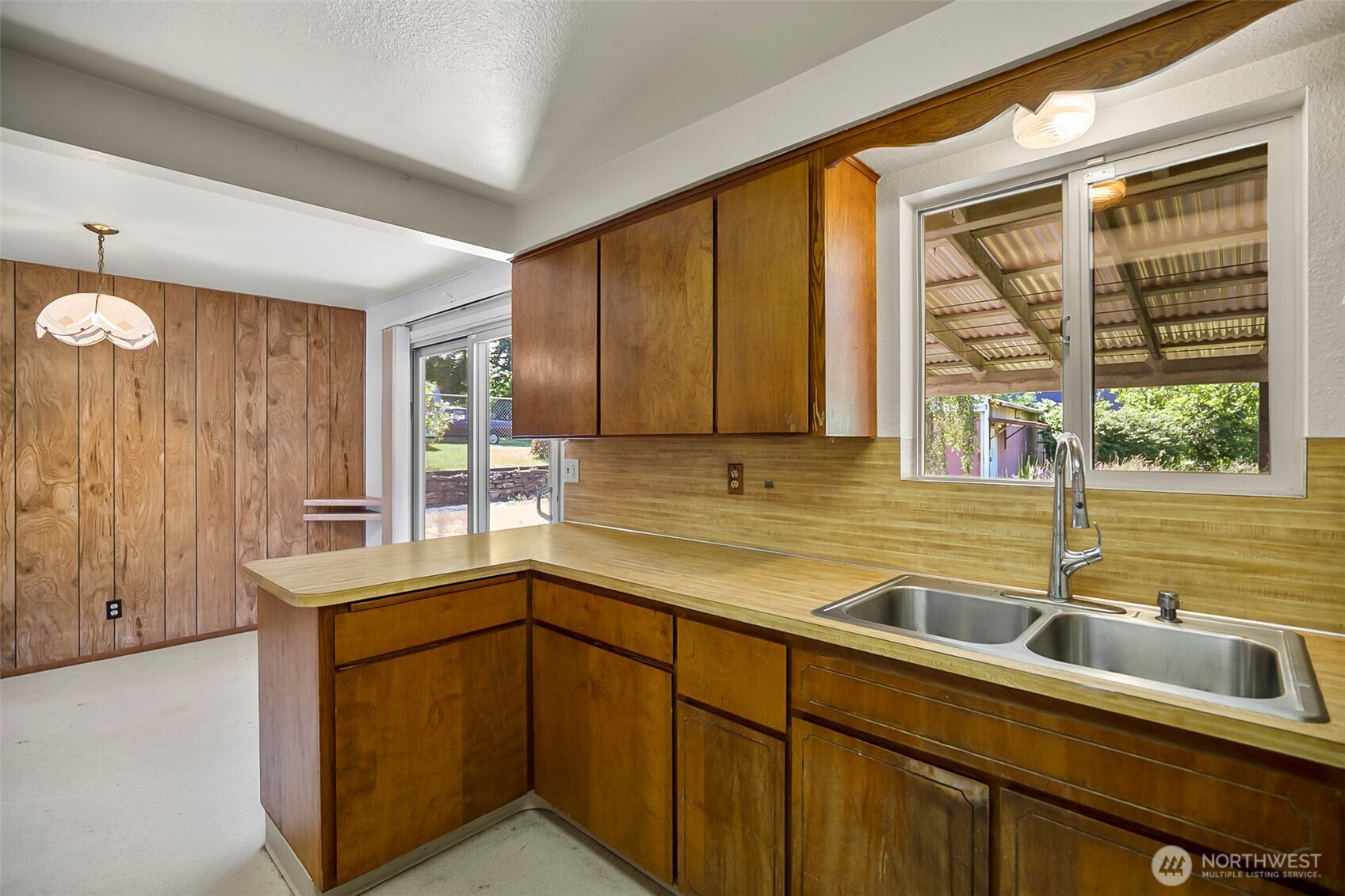 10520 20th Street Property Photo 22