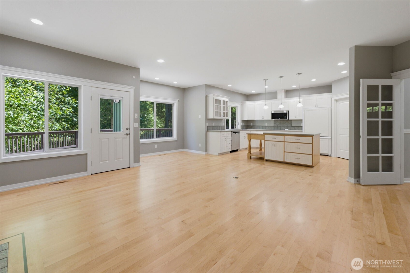 11417 Cedar Grove Street Property Photo 10