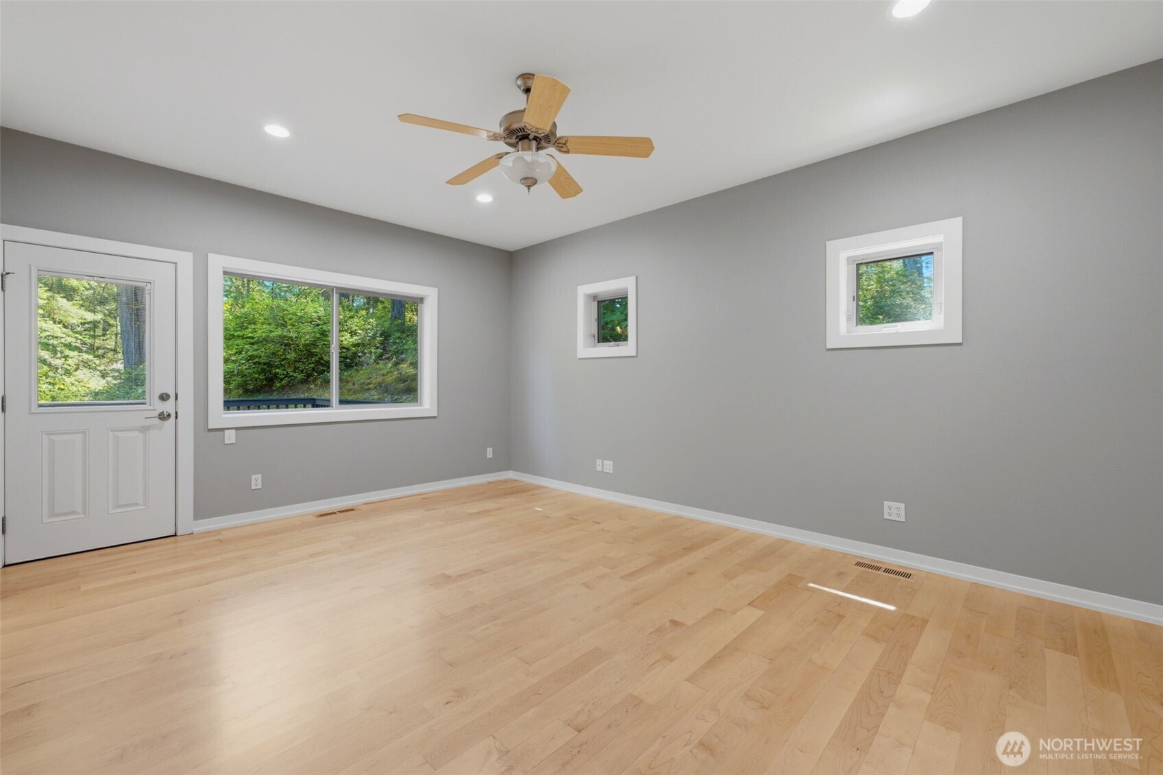 11417 Cedar Grove Street Property Photo 17